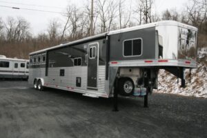 2014 Lakota Big Horn 8416 Horse Trailer