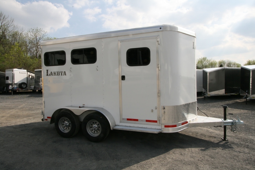 2016 Lakota 2 Horse Slant Bumper Pull Wasko's Inc.