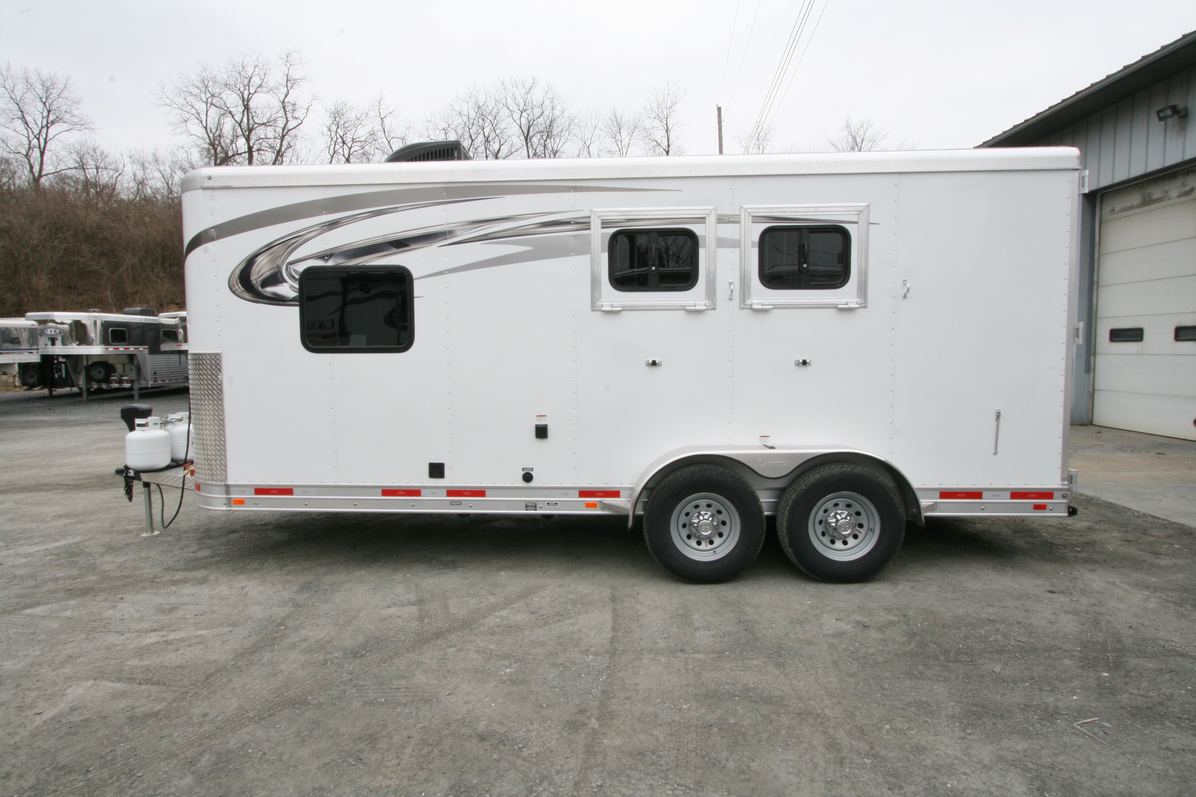 2017Lakotachargerse2horsebumperpull Wasko's Inc.