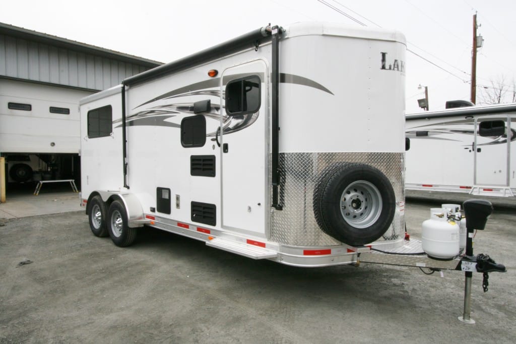 *SOLD* 2017 LAKOTA CHARGER SE BUMPER PULL HORSE TRAILER Wasko's Inc.
