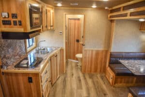 2021-lakota-charger-8312-custom-floor-plan-slant-load-horse-trailer