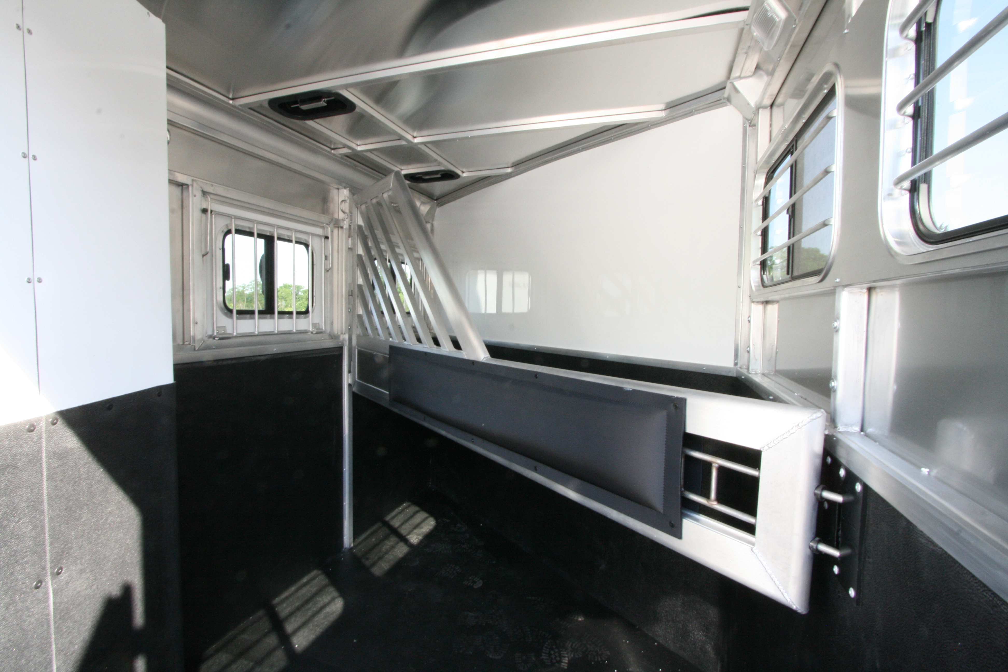 2018LakotaBumperPull2horseslant Wasko's Inc.