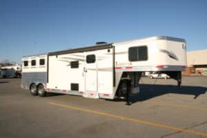 2018-Lakota-Charger-C8311-Slant-Load-Horse-Trailer