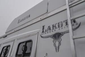 2018-lakota-bighorn-8417-gooseneck-slant-gooseneck-horse-trailer