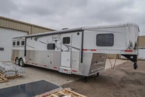 2018-lakota-bighotn-8314ce-Slant-load-horse-trailer