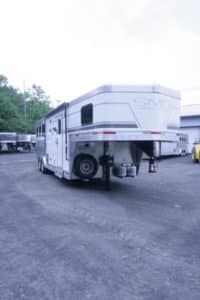 2019-smc-laramie-839sr-horse-trailer