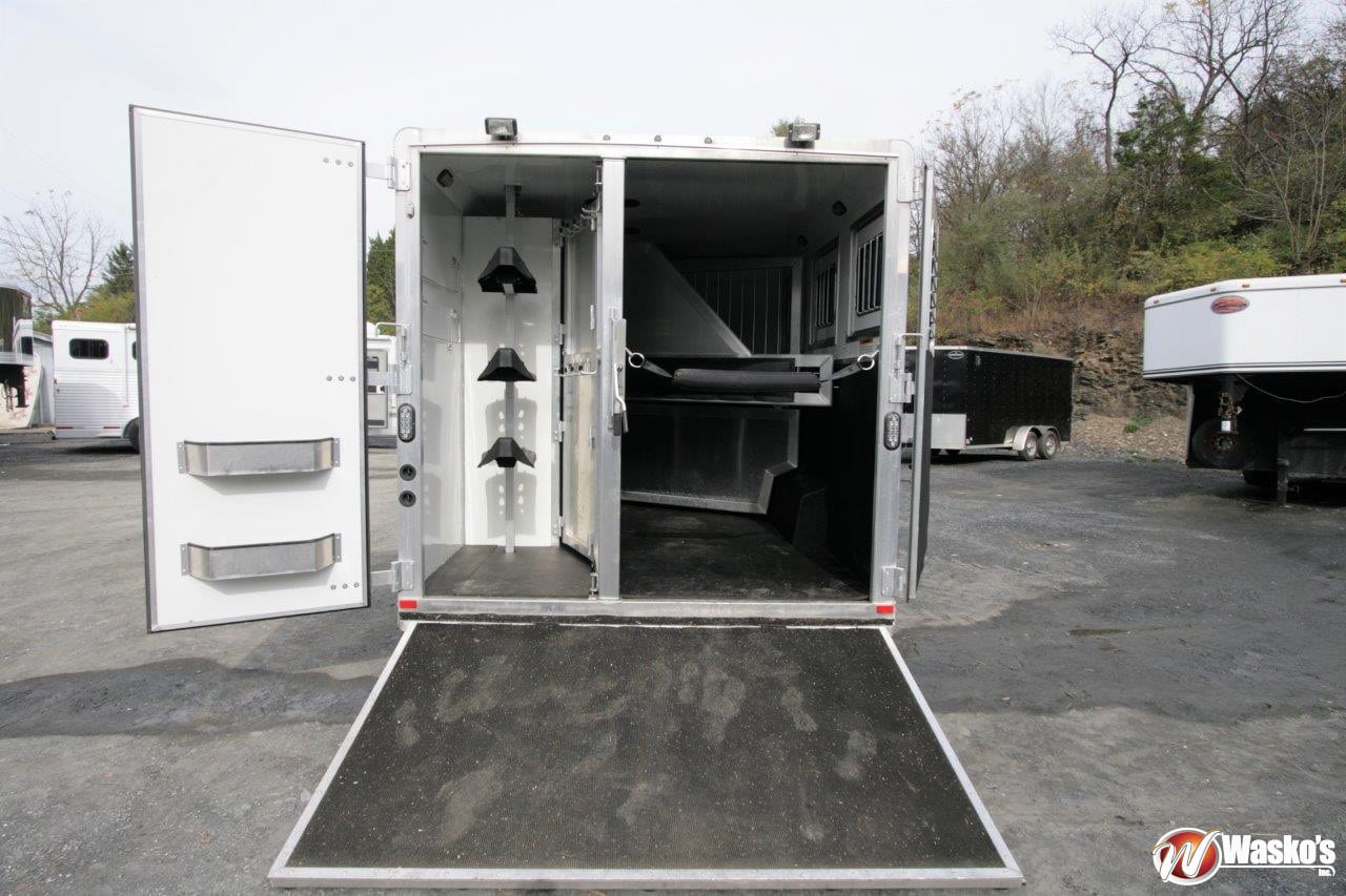 2016LAKOTACHARGER83136'GLIDERAMPHORSETRAILER Wasko's Inc.