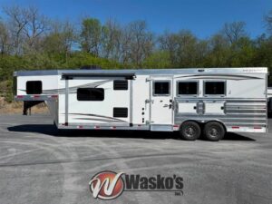 2025 MERHOW SUMMIT 8312RK-9S HORSE TRAILER
