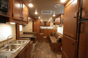 2022-lakota-colt-ac8315-horse-trailer