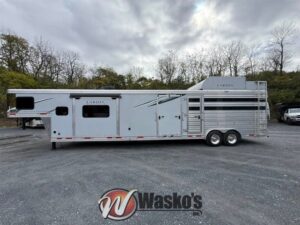 USED - 2024 LAKOTA CHARGER LE 81413SR