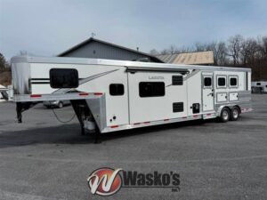 2026 LAKOTA CHARGER C8315 SRB HORSE TRAILER